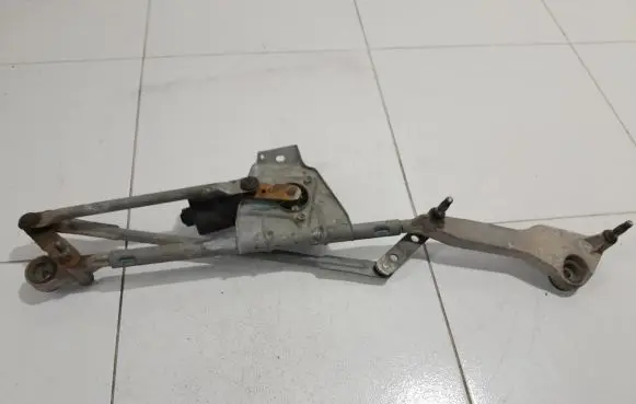 Mercedes-Benz R W251 Front wiper linkage and motor A2518201442