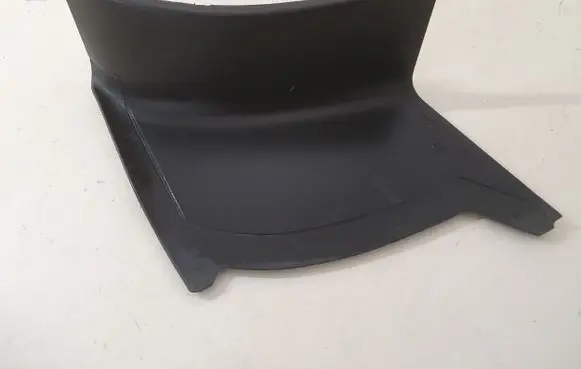 Rear/tail light trim molding
