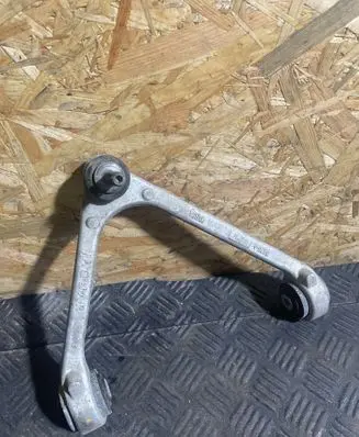 Jaguar XF X250 Front lower control arm/wishbone R3084
