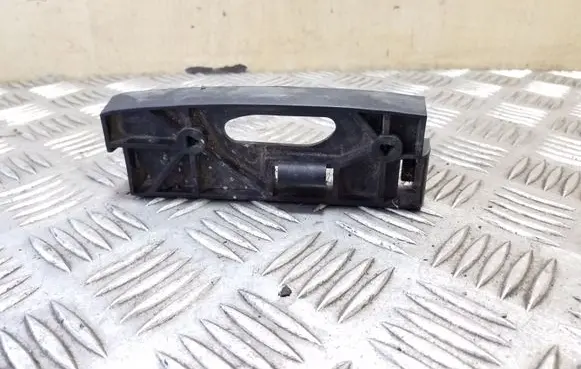 Ford Kuga I Front bumper mounting bracket