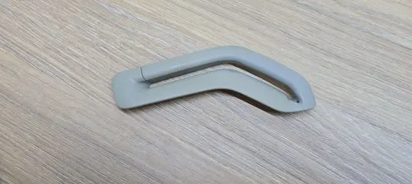 Volvo XC90 Seat belt trim 