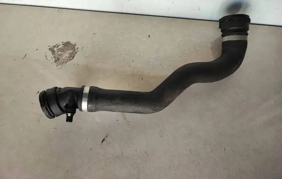 BMW 4 F32 F33 Engine coolant pipe/hose 7812941