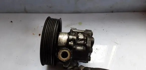 Audi A8 S8 D3 4E Power steering pump 07D145256E