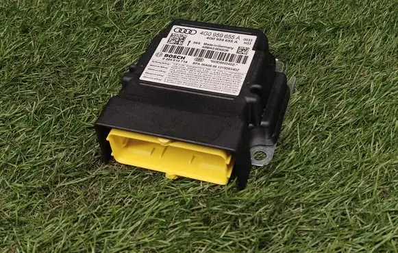 Audi A6 C7 Airbag control unit/module 4G0959655A 0285010714
