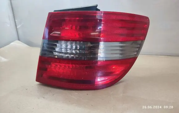 Rear/tail lights
