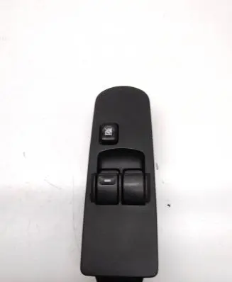Mitsubishi Colt Electric window control switch MR587959