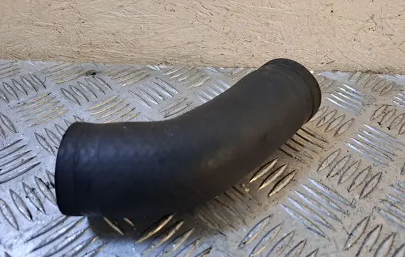 Toyota Avensis T250 Intercooler hose/pipe 1734127050