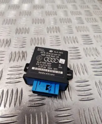Audi Q7 4L Light module LCM 4L0907357