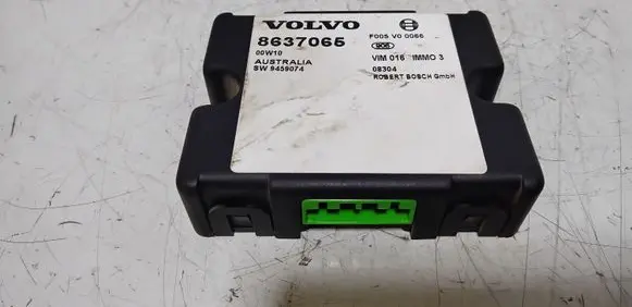 Volvo S70 V70 V70 XC Immobilizer control unit/module 8637065 F005V00066