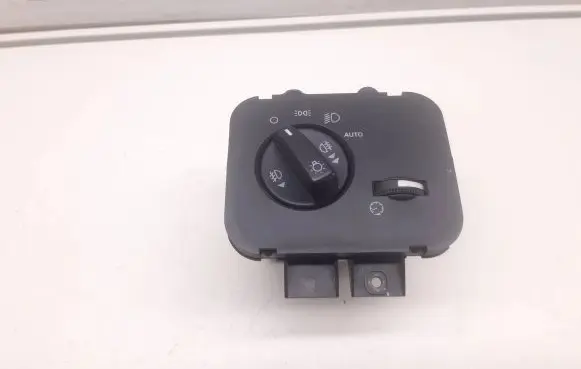 Land Rover Discovery 3 - LR3 Light switch YUD501480 04059584