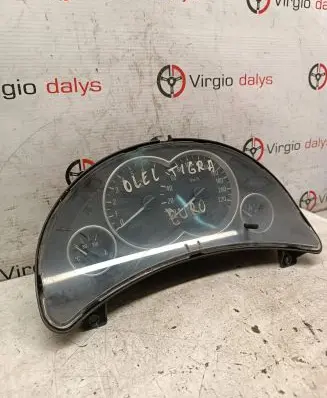 Opel Tigra B Speedometer (instrument cluster) 88311302 87001395