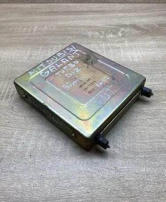 Mitsubishi Galant Engine control unit/module ECU MD121767 K8T77571