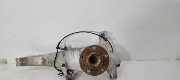 BMW M6 Front wheel hub 2284054 2286606 228660601