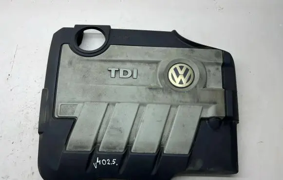 Volkswagen PASSAT B6 Engine cover (trim) 03L103925 03L103925C 03L103925D