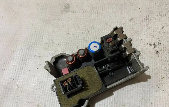 Mercedes-Benz E W211 Heater blower motor/fan resistor a2308210251 2308210251