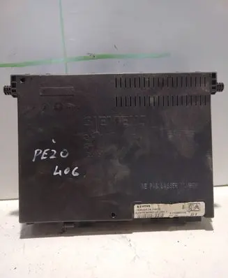 Peugeot 406 Comfort/convenience module 8110950110B