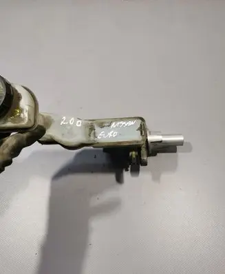 Nissan Qashqai Master brake cylinder