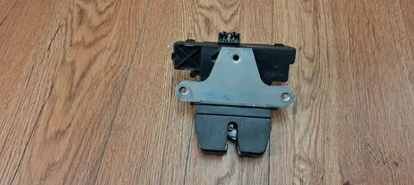 Ford Focus C-MAX Tailgate lock latch 1570448