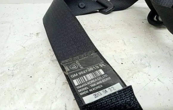 Chevrolet Trax Rear seatbelt 95273813