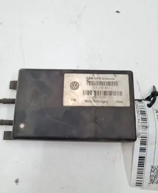 Volkswagen Touareg I Aerial antenna amplifier 7L6035507J
