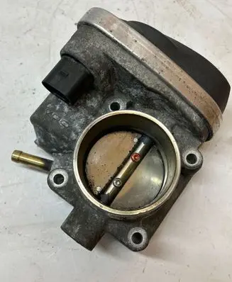 Mini Cooper Hatch Hardtop Throttle valve 408238623002 7509043 121100