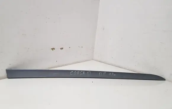 Opel Corsa D Front door trim (molding) 13187999