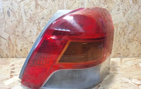 Toyota Yaris Rear/tail lights