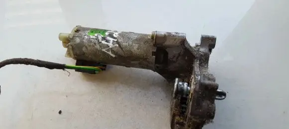 Volvo S80 Seat adjustment motor 0130002492 198392-102