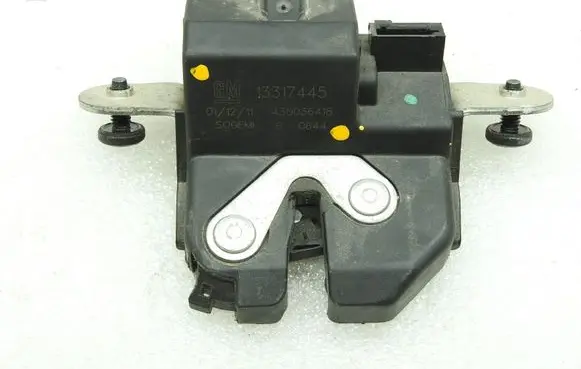 Opel Meriva B Tailgate/trunk/boot lock/catch/latch 39021416 13317445