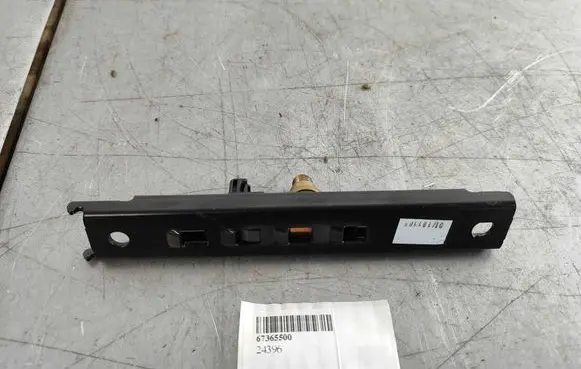 Maserati Quattroporte Seat belt height adjuster 67365500