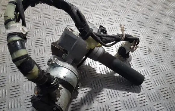 Toyota RAV 4 (XA30) Power steering pump R10074041880 1107413BD36014