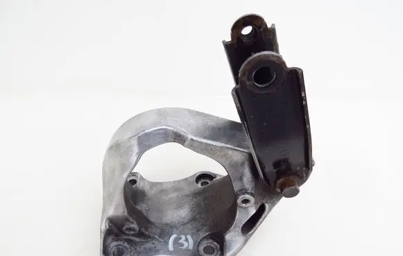 Volvo S60 Driveshaft support bearing bracket 31375838 30671219 30748173