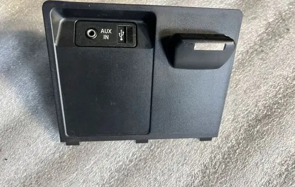 BMW X5 E70 AUX in-socket connector 9115085