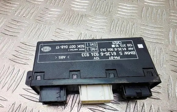 BMW 5 E39 Door control unit/module 6924933 61356924933