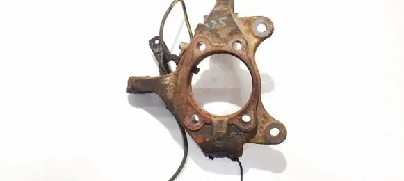 Toyota Avensis T270 Front wheel hub 4321105090 43211-05090