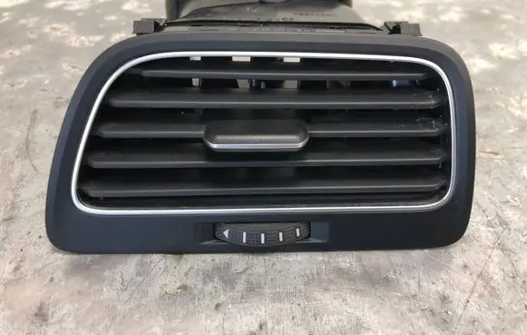 Volkswagen Golf VII Dashboard side air vent grill/cover trim 5G1819710BBILI 5G1819710B