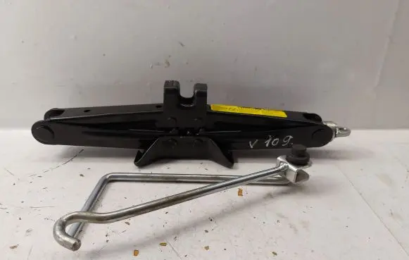 Toyota Corolla Verso AR10 Lift Jack 091110F020 091130F010