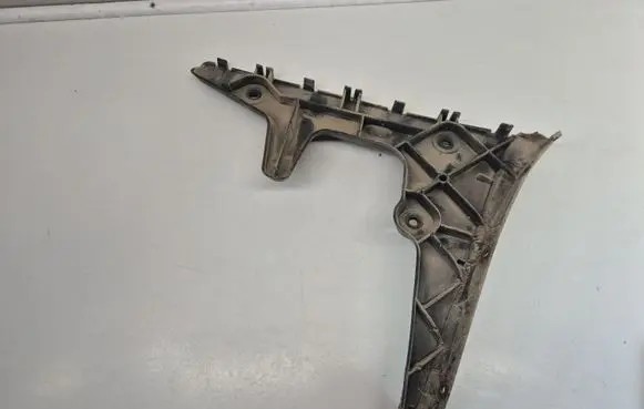 Audi A6 S6 C6 4F Rear bumper mounting bracket 4F9807454