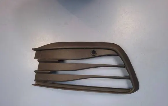 Volkswagen Golf VIII Front bumper lower grill 5H0853665J