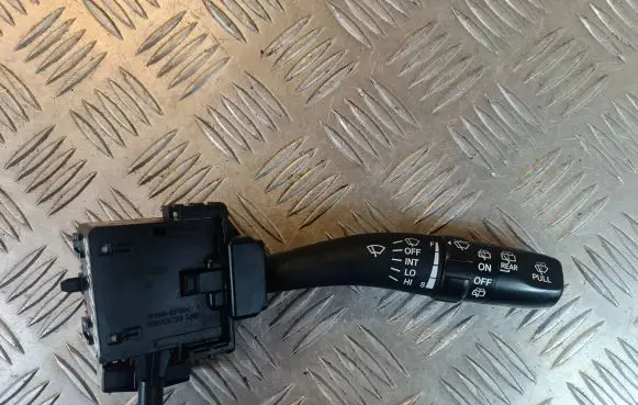 Hyundai Santa Fe Wiper control stalk 202004725