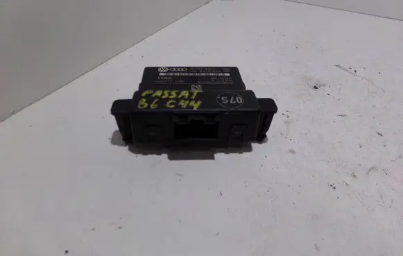 Volkswagen PASSAT B6 Gateway control module 3C0907530C 3C0907951A 402063T
