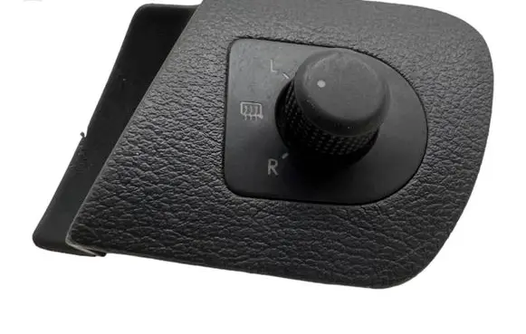 Skoda Octavia Mk2 (1Z) Wing mirror switch 1U1959565L 1U1867185B
