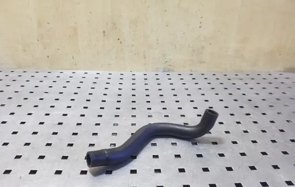 Volvo XC90 Breather/breather pipe/hose 31460841
