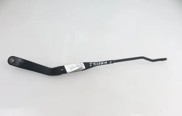 Chevrolet Equinox Front wiper blade arm 89813636