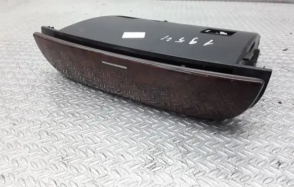 Mercedes-Benz S W220 Car ashtray A2206800252