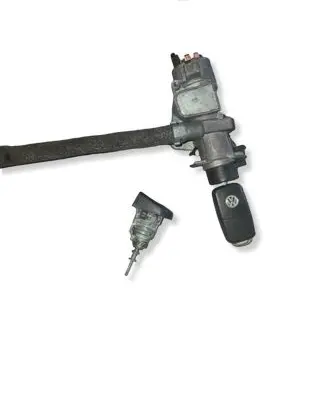 Volkswagen Multivan T5 Ignition lock 4B0905851B