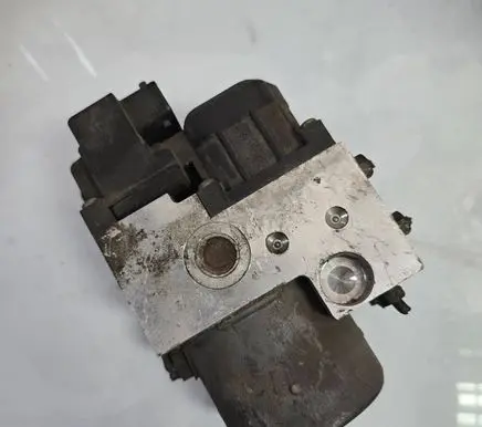 Toyota Avensis T250 ABS Pump 0273004559 284152