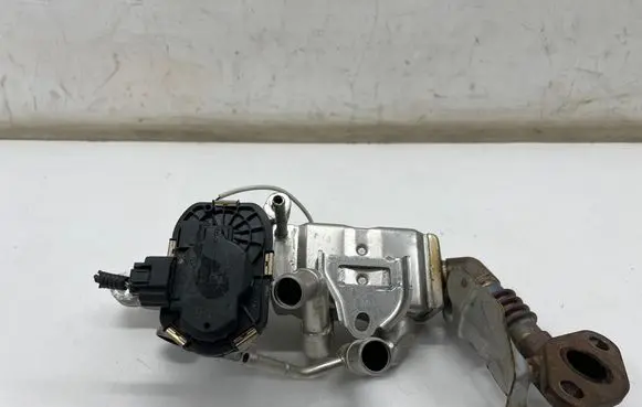 Nissan Qashqai J12 EGR valve cooler 147106RC0B 147356UA0A