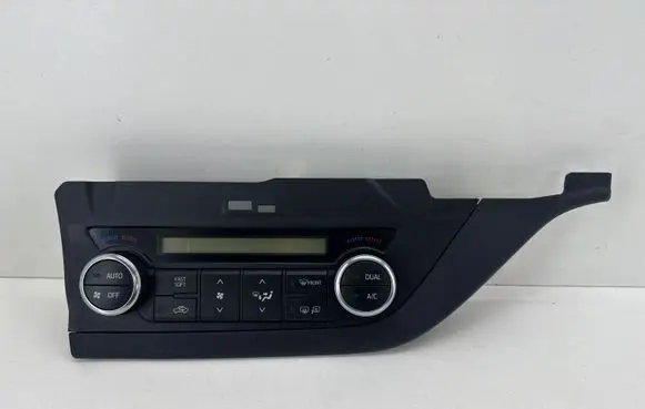 Toyota Auris E180 Climate control unit 75F542