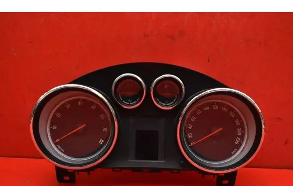 Opel Meriva A Speedometer (instrument cluster) 13346196
